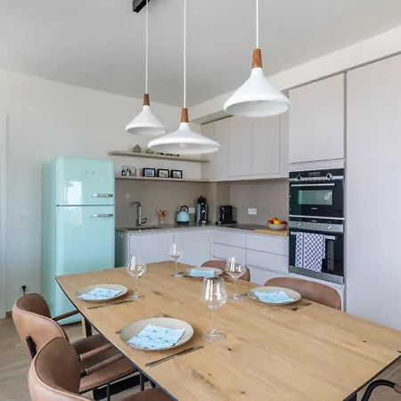 Apartment 'o'sea' - Ultra Modern T9 *